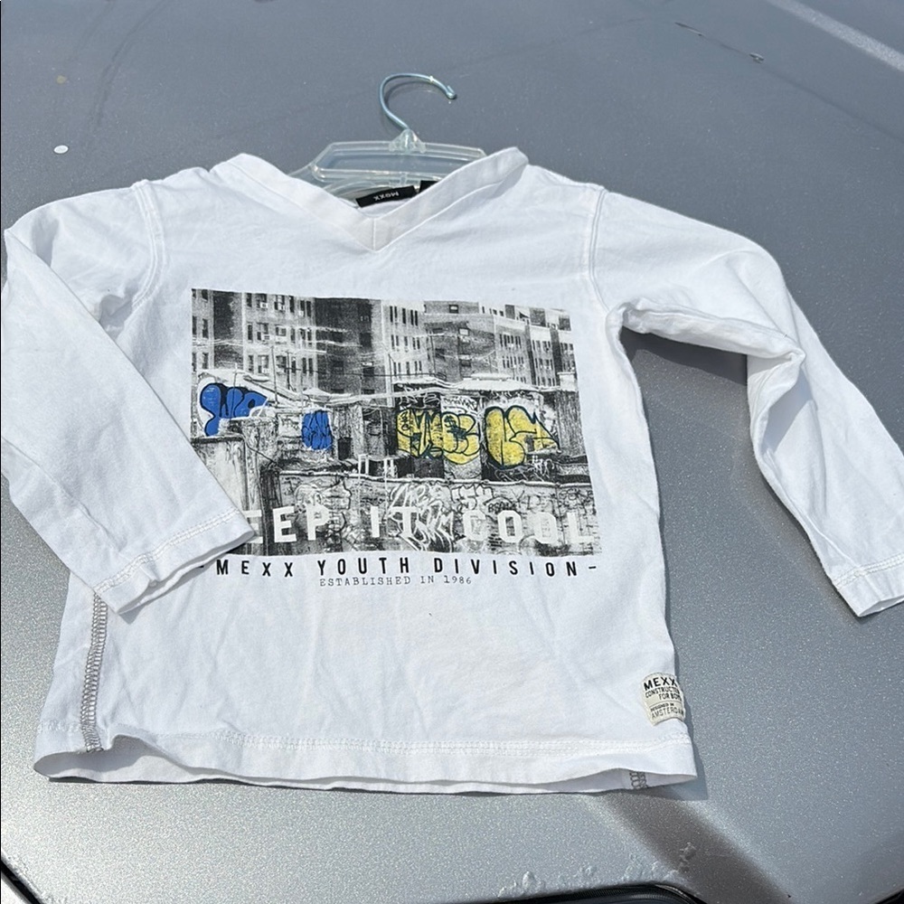 4/$20 Mexx Long Sleeve White and Blue Tees